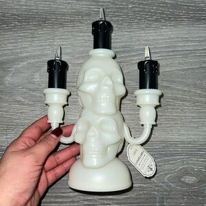 Skull candelabra light up